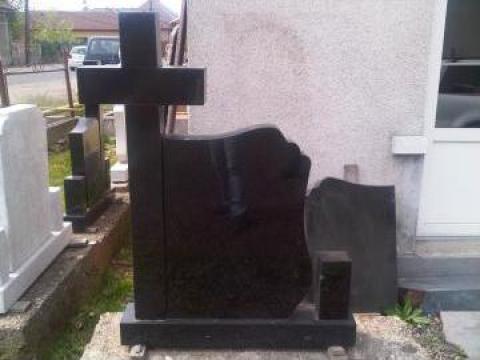 Monument funerar andezit negru