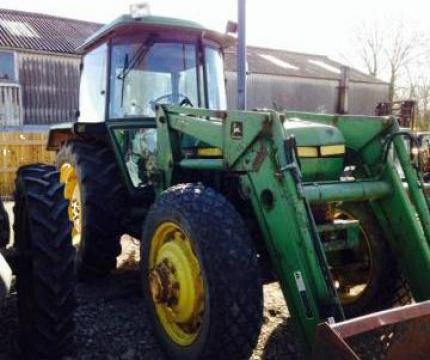 Piese dezmembrari tractor John Deere 2140