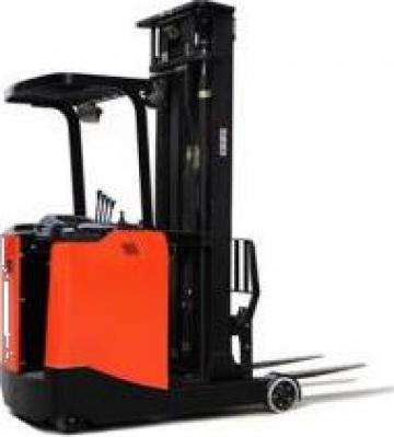 Stivuitor electric Reach Truck Stand Up 1500kg